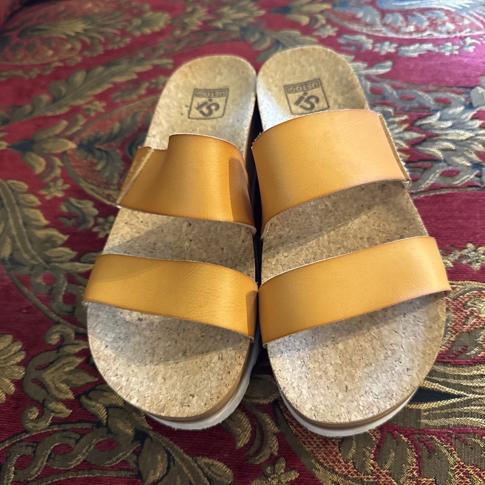 Women's Ustogi Platform Sandals Size 8